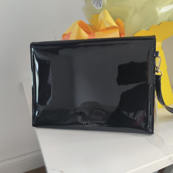 Gorgeous Ted Baker Black w Pink Bow Envelope Clutch Bag Gloss New - Picture 5 of 13